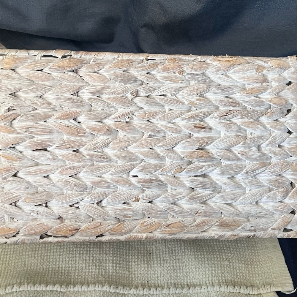 White Woven Basket with Integrated Handles - Picture 5 of 9